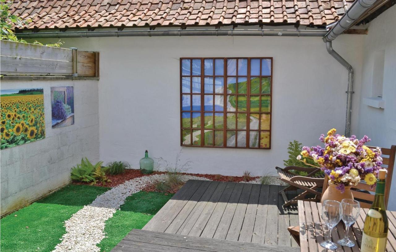 Gorgeous Home In Senlecques With Kitchen Esterno foto